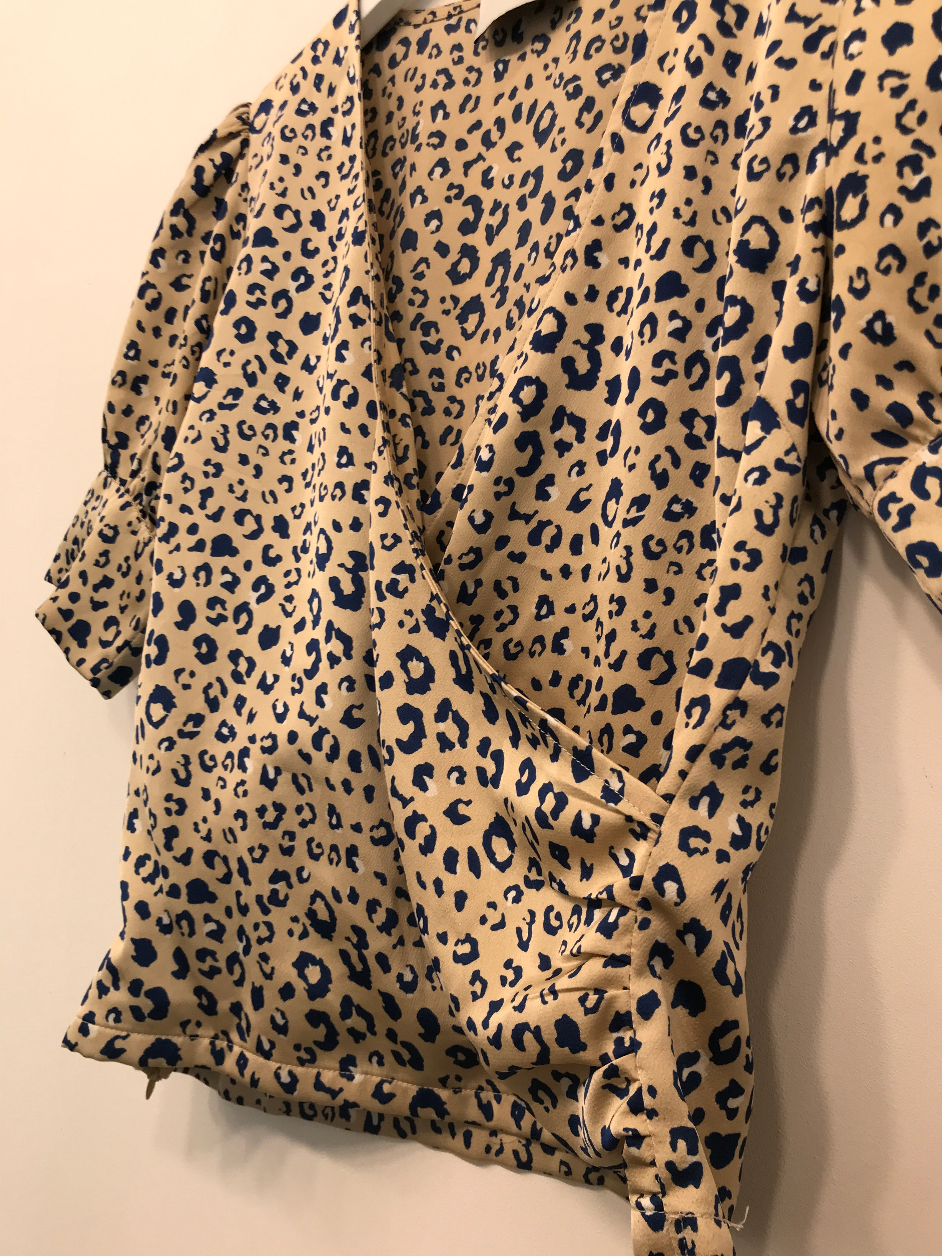 Neo Noir Bluse